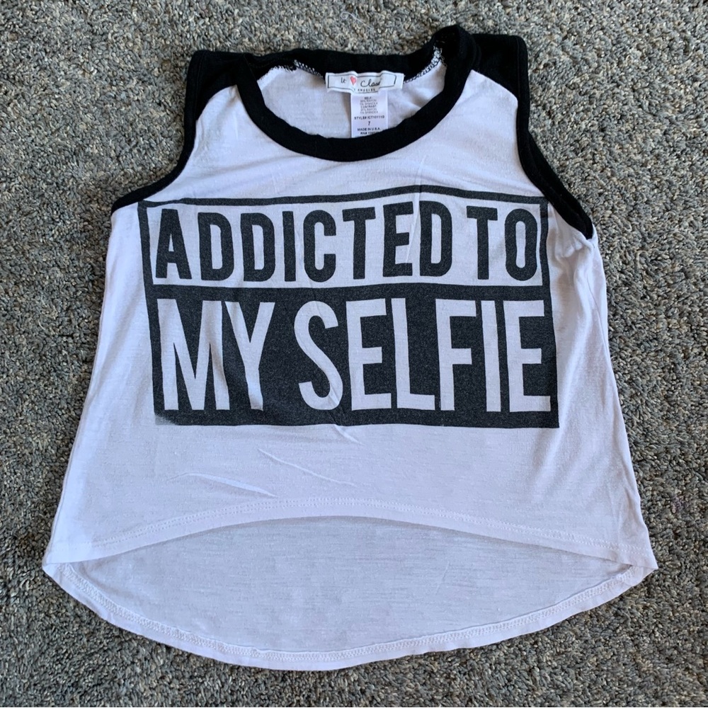 It Closet SelfieTank